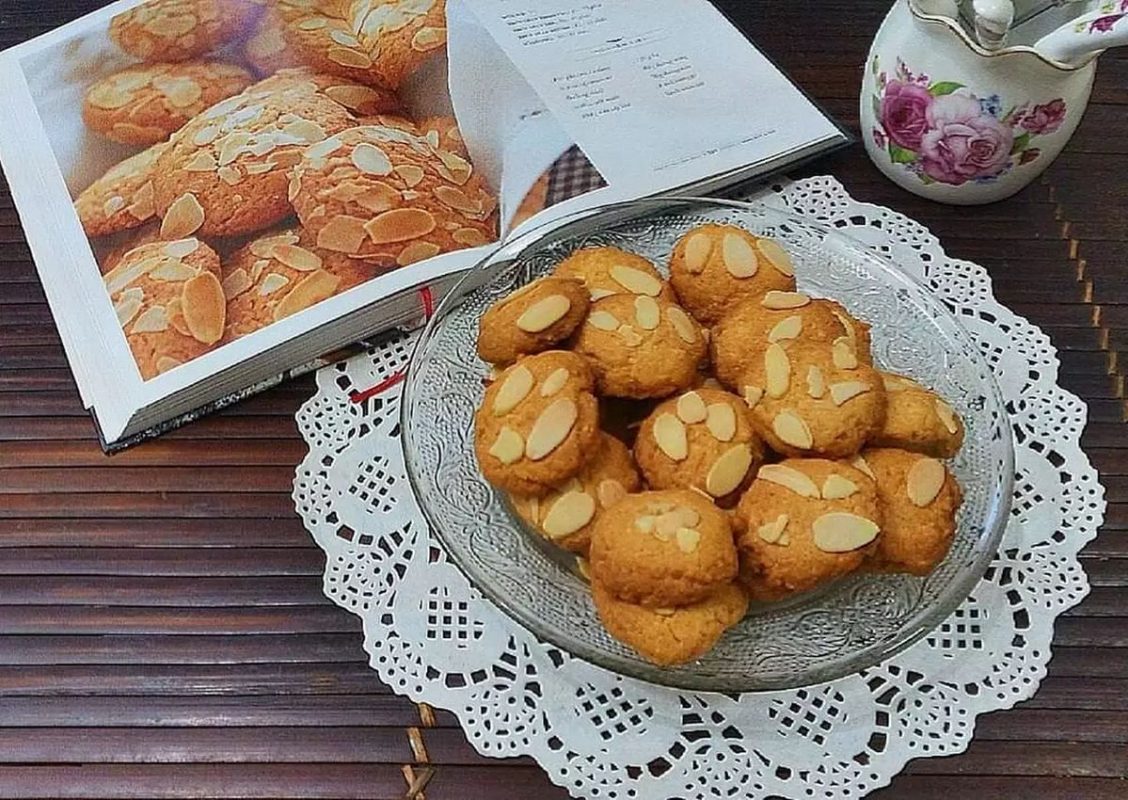 Bánh Cookies Hạnh Nhân Dừa Giòn Rụm, Thơm Béo 1 Bánh Cookies Hạnh Nhân Dừa Giòn Rụm, Thơm Béo